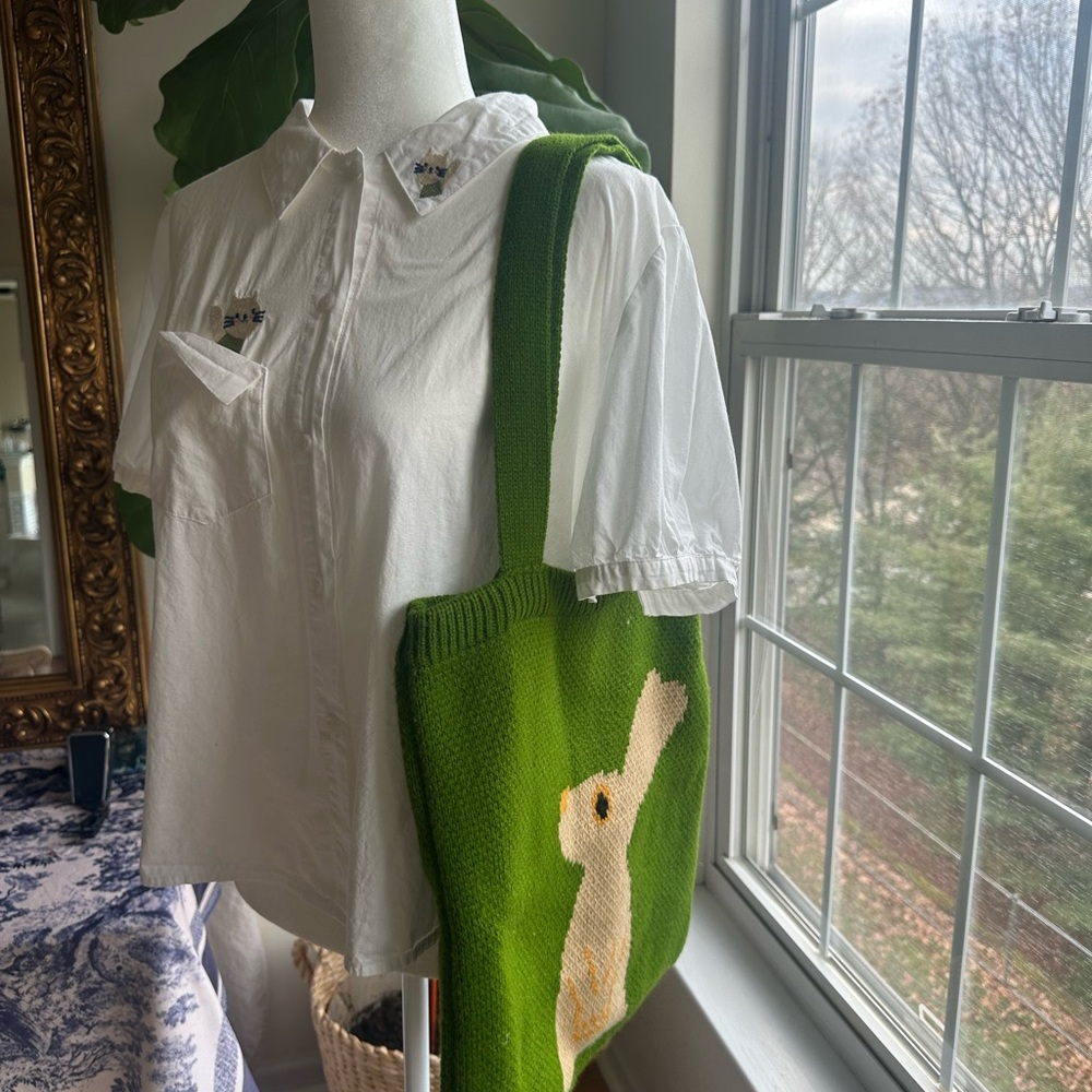 Green Tote Bag with Rabbit Design